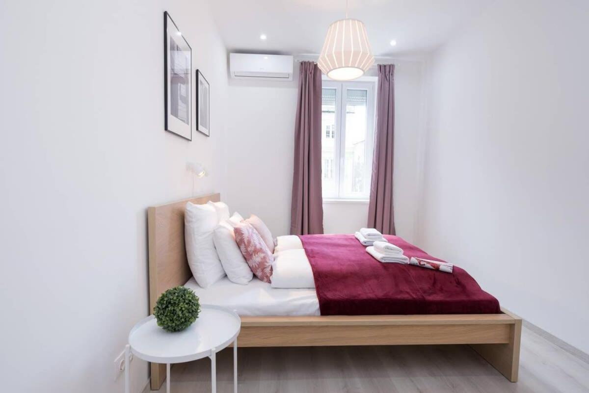 Trendy Central Apartment At Castle Budapest Exterior photo