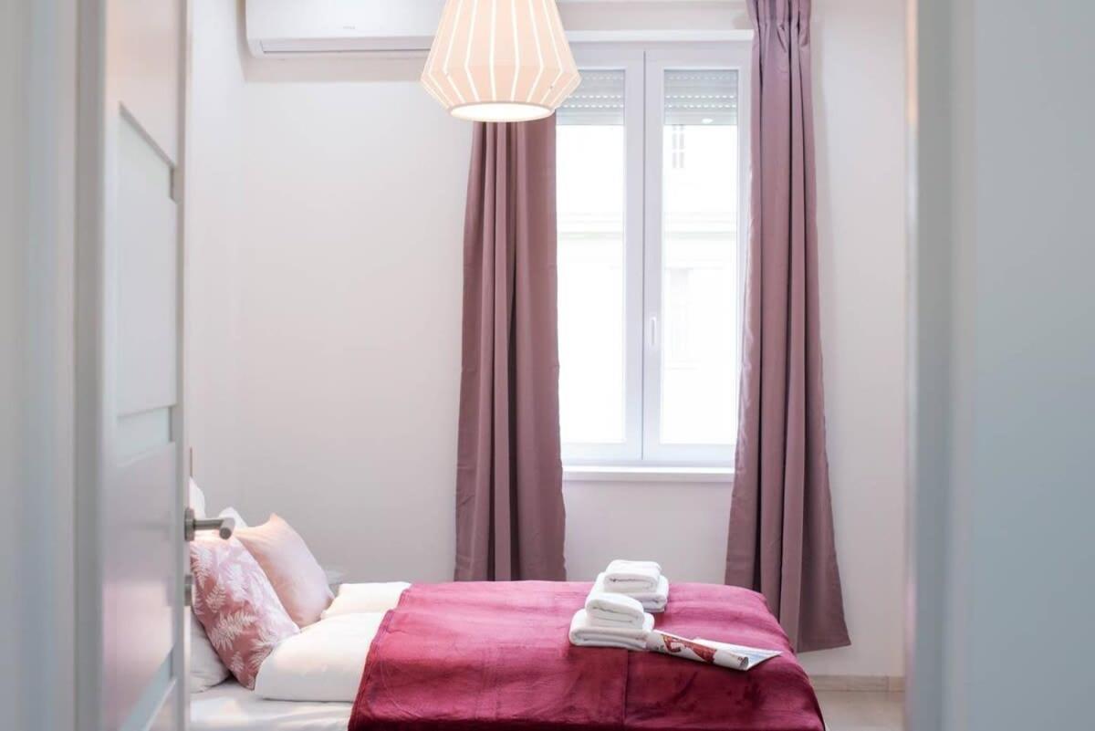 Trendy Central Apartment At Castle Budapest Exterior photo